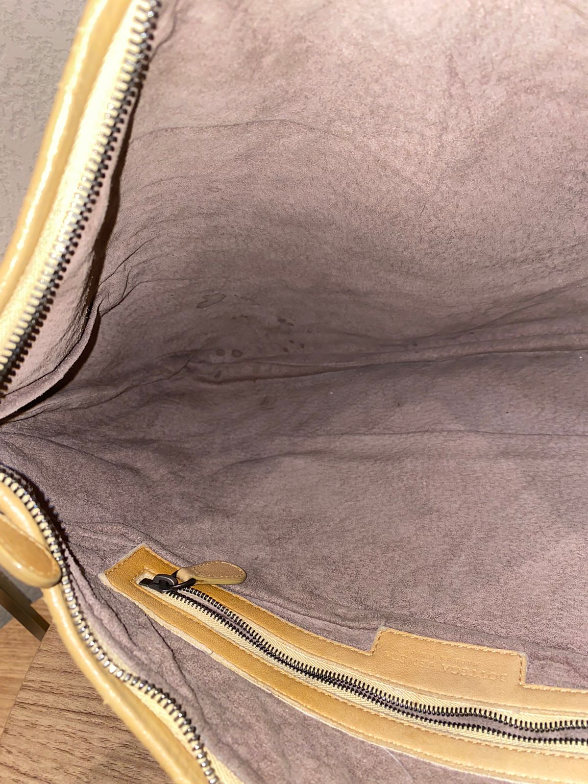 Bottega Veneta Hobo Medium Beige Size 45x30