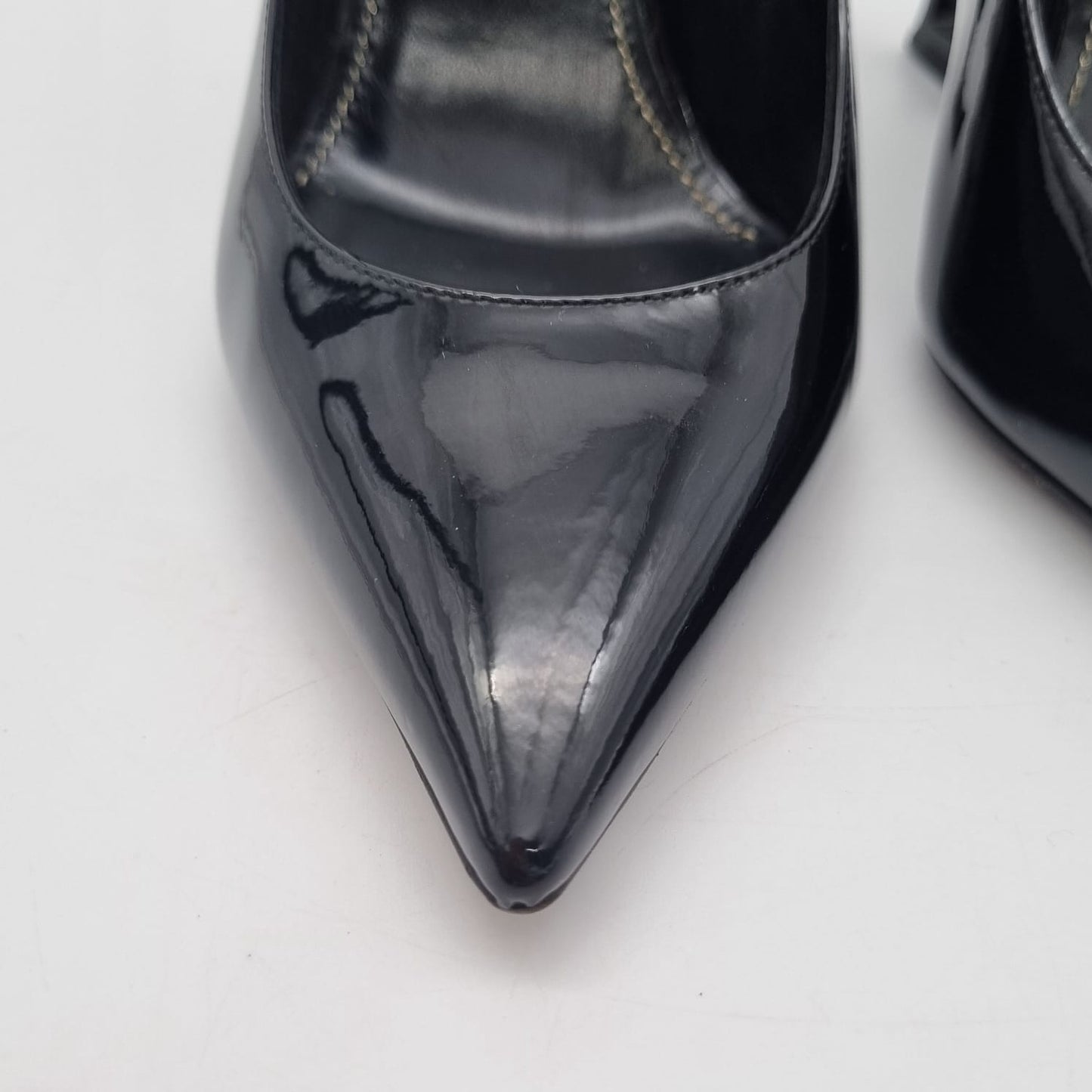 Yves Saint Laurent Opyum Patent Leather Pumps All Black Size 37/25 Dari Ujung