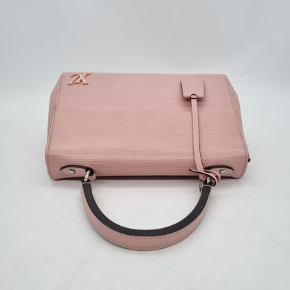Louis Vuitton Cluny BB Epi Leather Pink Poudre 2015 Size 26x10x20