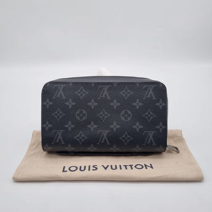 Louis Vuitton Monogram Eclipse Pochette Volga Black 2017 Size 23x14