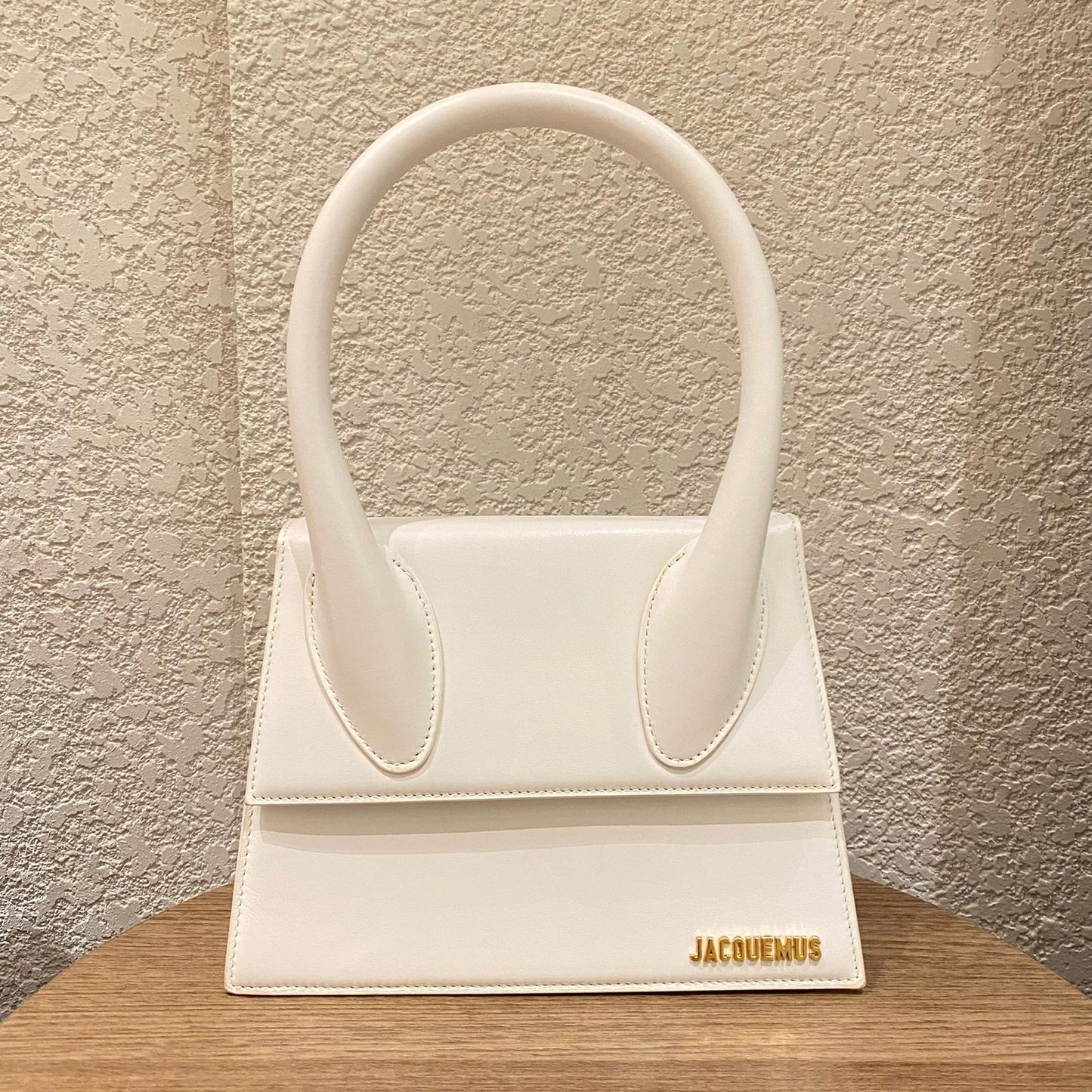 Jacquemus Le Grand Chiquito White Size 24x9x17