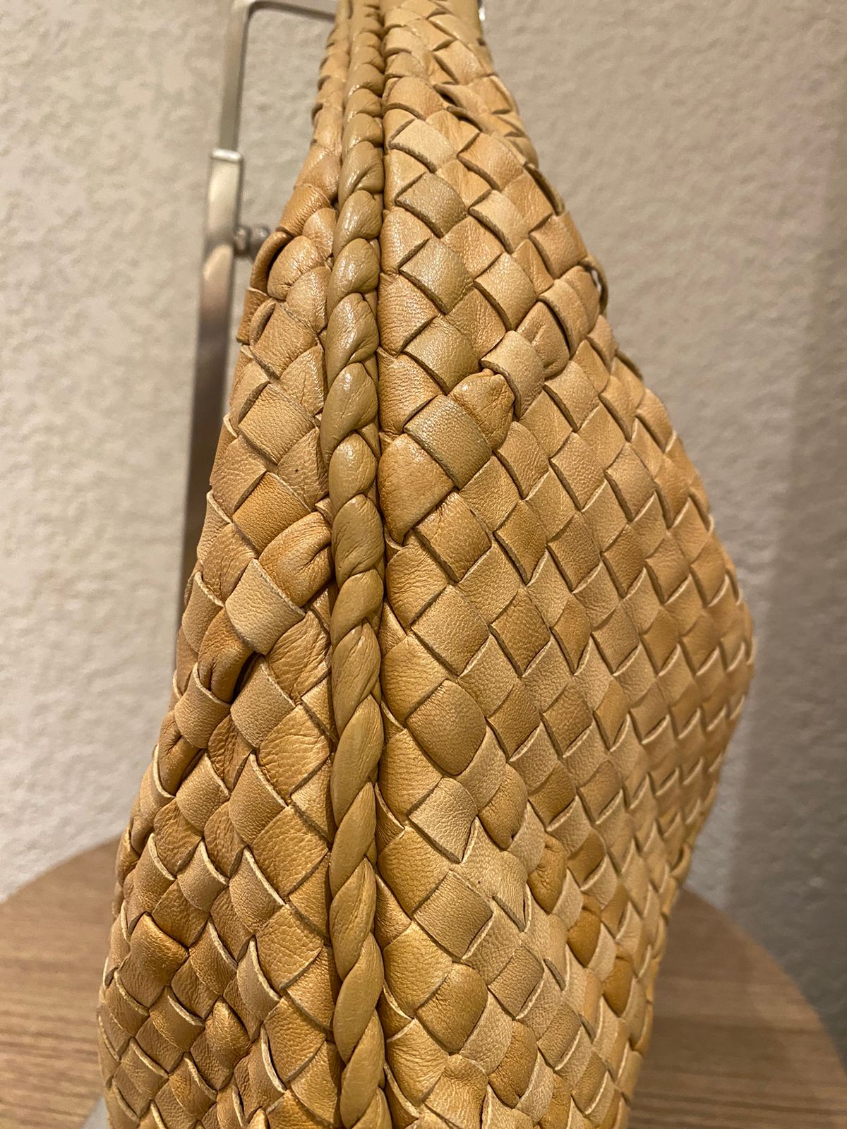 Bottega Veneta Hobo Medium Beige Size 45x30
