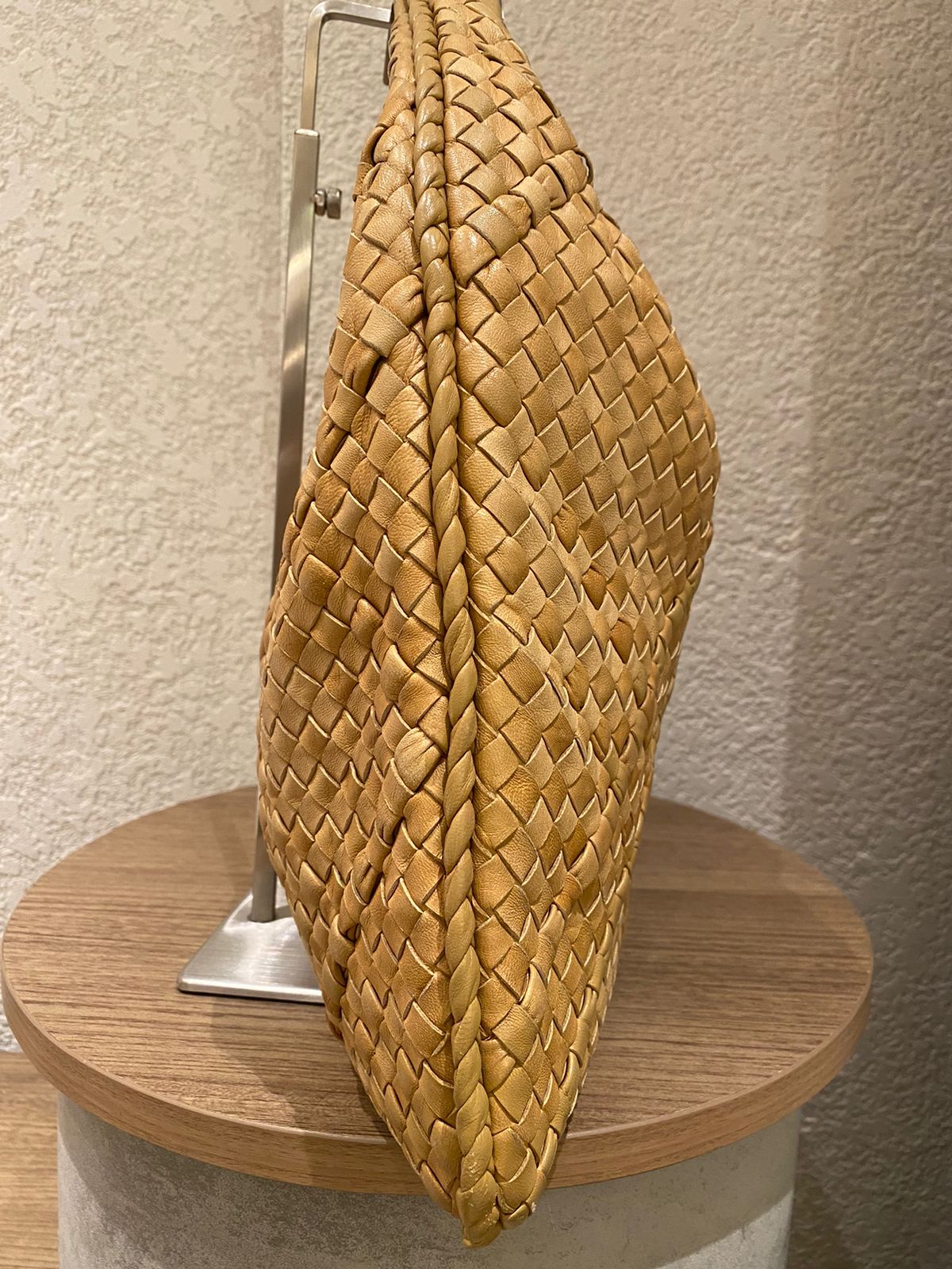 Bottega Veneta Hobo Medium Beige Size 45x30