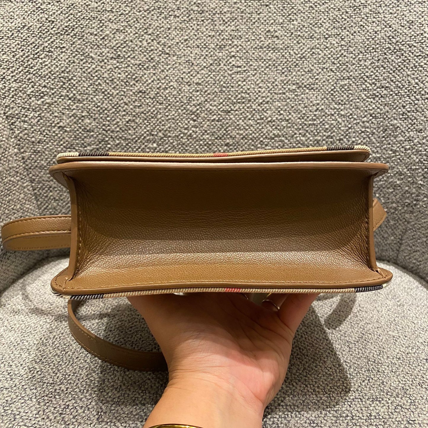 Burberry Madison Mx Crossbody Bag Size 19x7x13