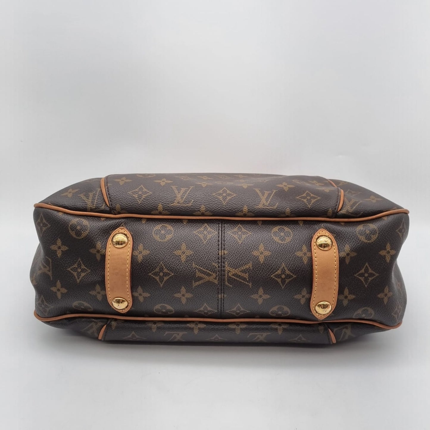 Louis Vuitton Galliera Monogram 2009 Size 37x11x29