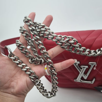 Louis Vuitton New Wave Chain Red 2018 Size 22x7x15