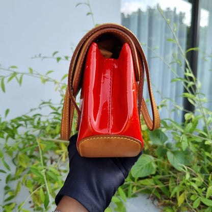 Louis Vuitton Vernish Biscayne Bay PM Shoulder Bag Red 2004 Size 31x8x18