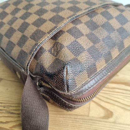 Louis Vuitton Trotteur Damier Ebene 2011 Size 20x7x25
