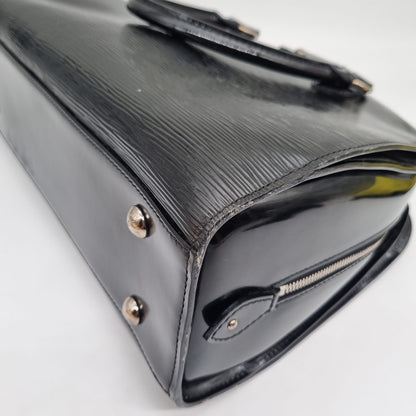Louis Vuitton Pont Neuf Epi Leather Black 2011 Size 38x13x25
