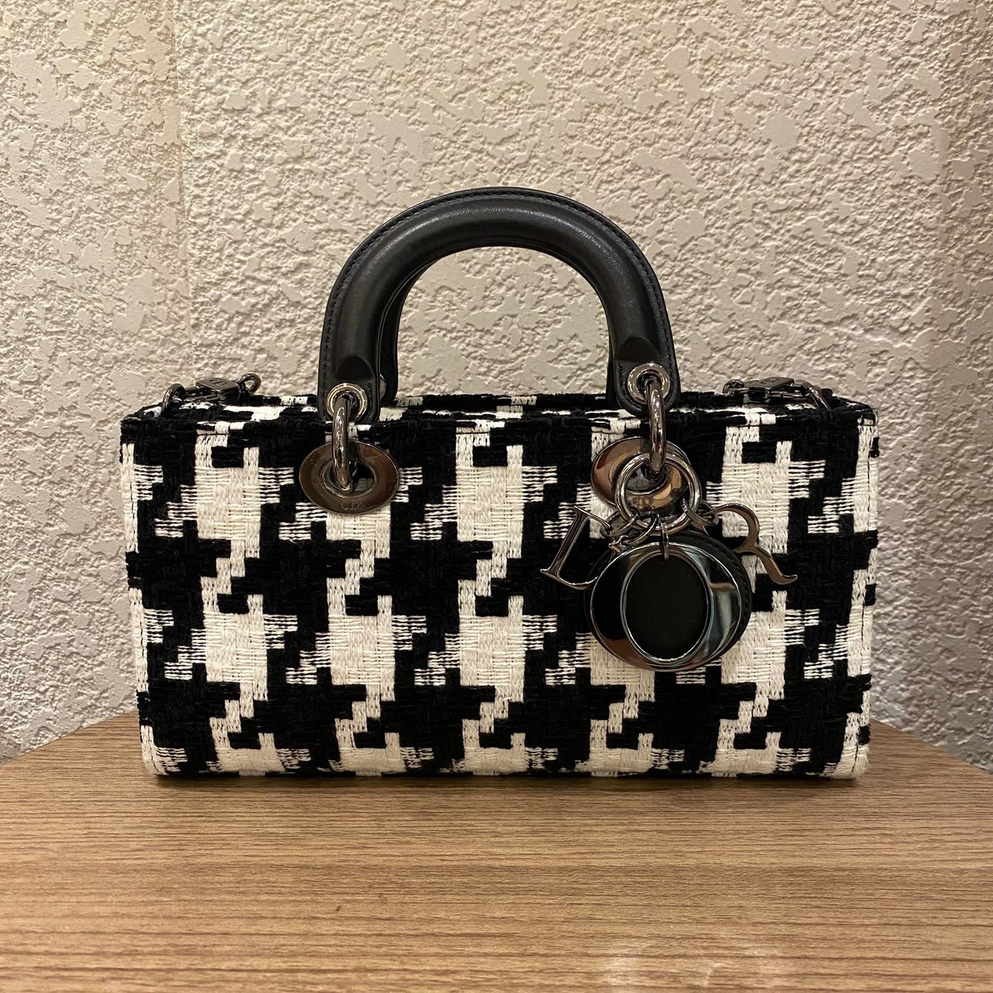 Dior Lady Dior D'joy Houndstooth Tweed Medium Black White SHW 2022 Size 26x5x14