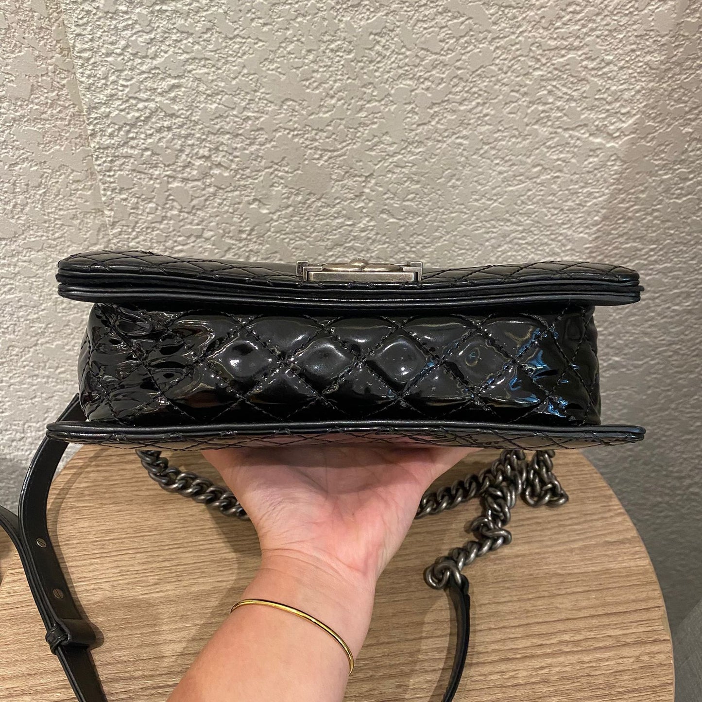 Chanel Boy Patent Leather Black #18 Size 25x7x15