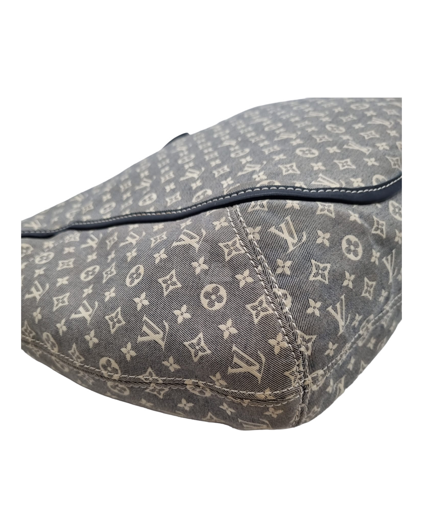 Louis Vuitton Idylle Romance Monogram Hobo Bag 2011